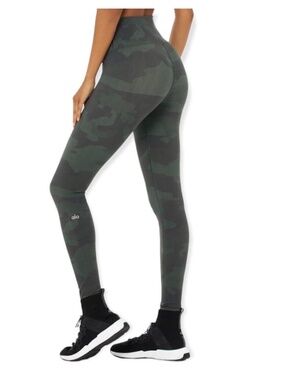 Alo High-Waist Camo Vapor Legging | Size Large